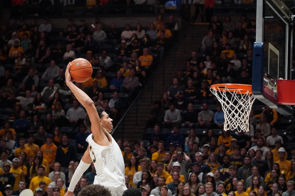West Virginia bounces back with complete effort in 18point win over